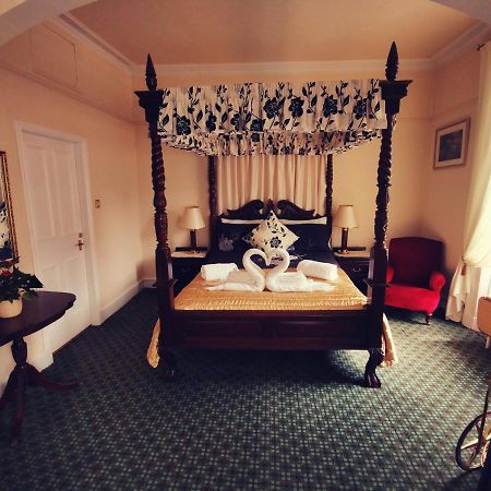 Victoria Hotel Blairgowrie and Rattray Экстерьер фото